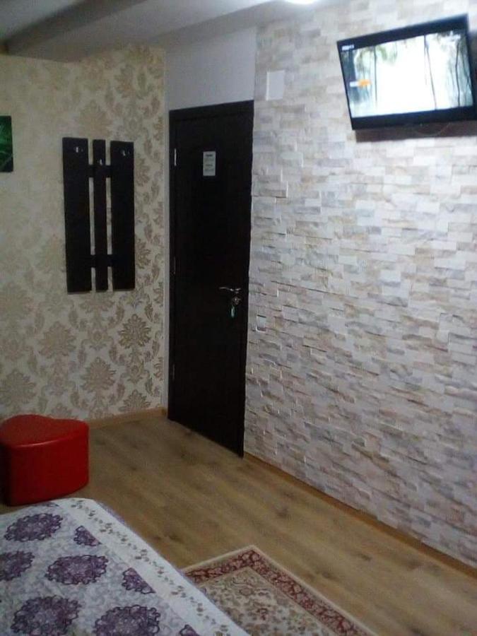 Вилла Vila Darian Буштени Экстерьер фото